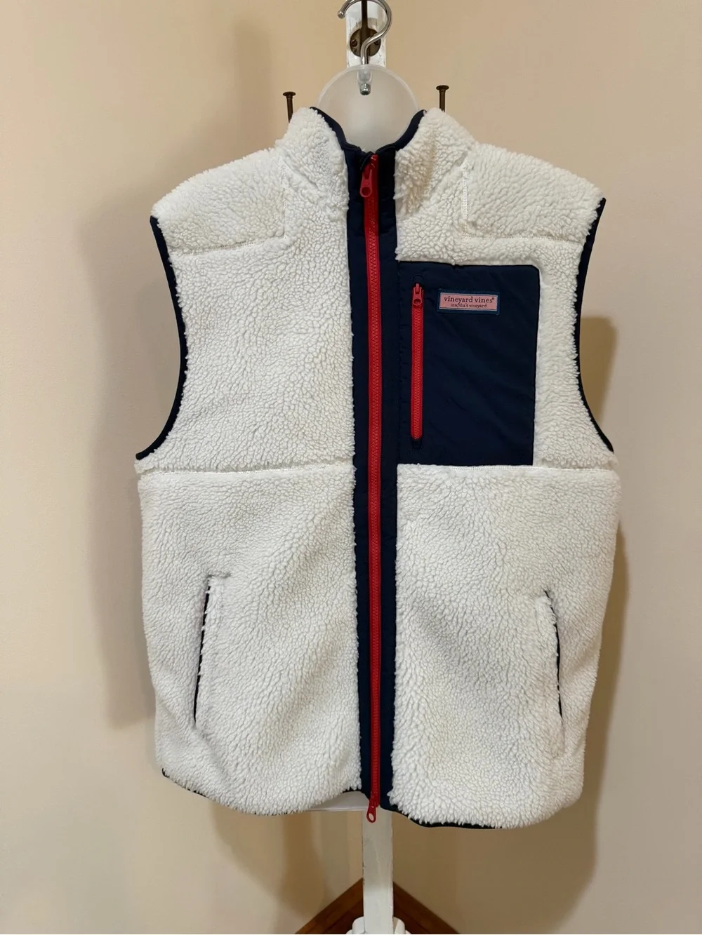 NEW VINEYARD VINES ON-THE-GO SUPER SHERPA FULL ZIP HIGH PILE VEST MARSHMALLOW LG